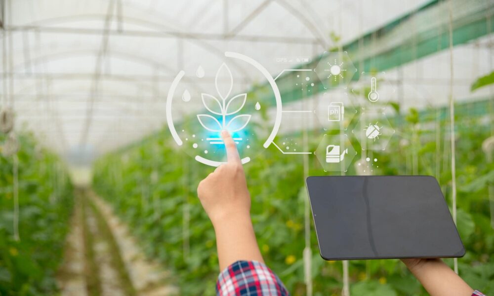 Smart Farming with IoT